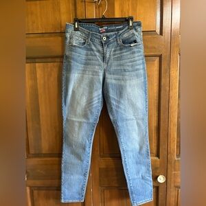 Denizen from Levi's Women's Light Blue Skinny Jeans